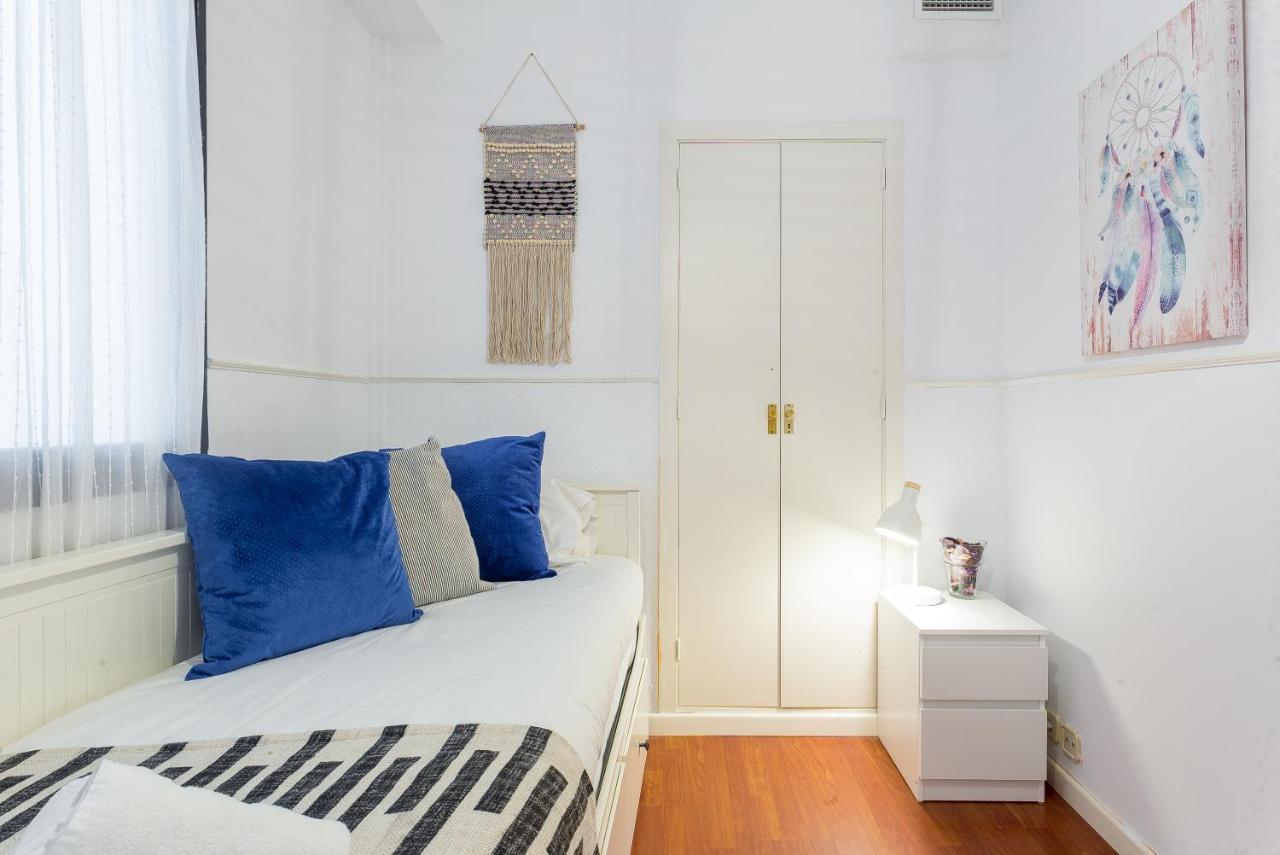 Lodging Apartments Illa Diagonal Barselona Dış mekan fotoğraf